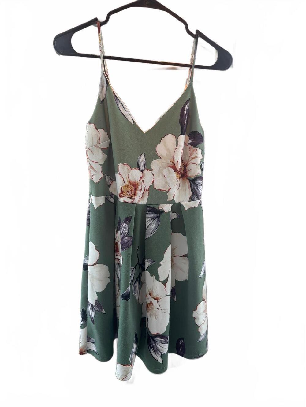 Floral dress 👗